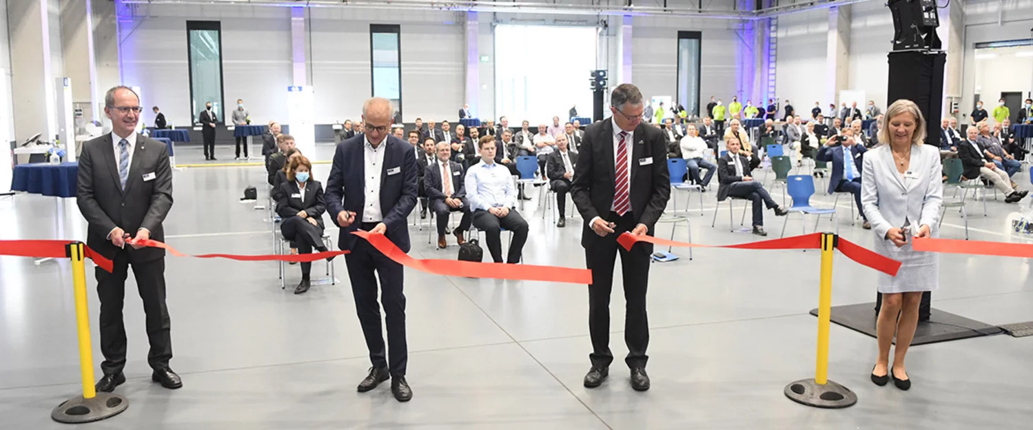 Schunk opens Innovation Center in the presence of Economics Minister Al-Wazir