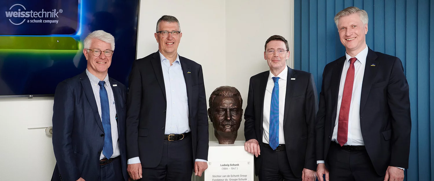 The Executive Board of the Schunk Group visited the locations in Belgium and the Netherlands - Ludwig Schunk was there as well.