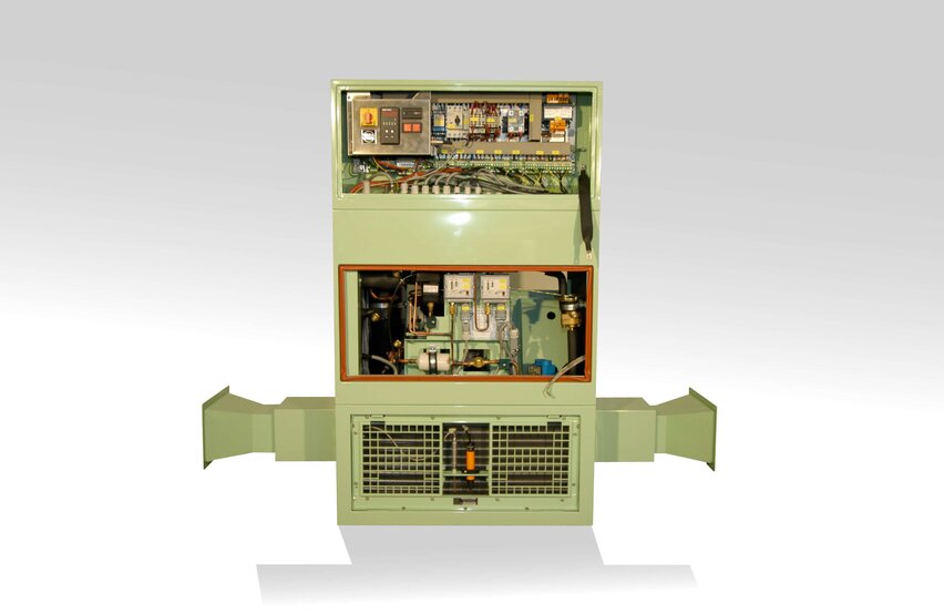  Innenansicht des taktischen Klimageräts TKA K1W‑B von Weiss Defence mit elektrischen und kältetechnischen Komponenten