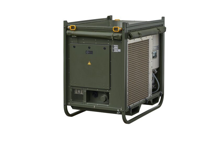  Rückansicht des Außenmoduls der Zeltklimaanlage Module R‑7B von Weiss Defence im Schutzrahmen mit Servicezugang