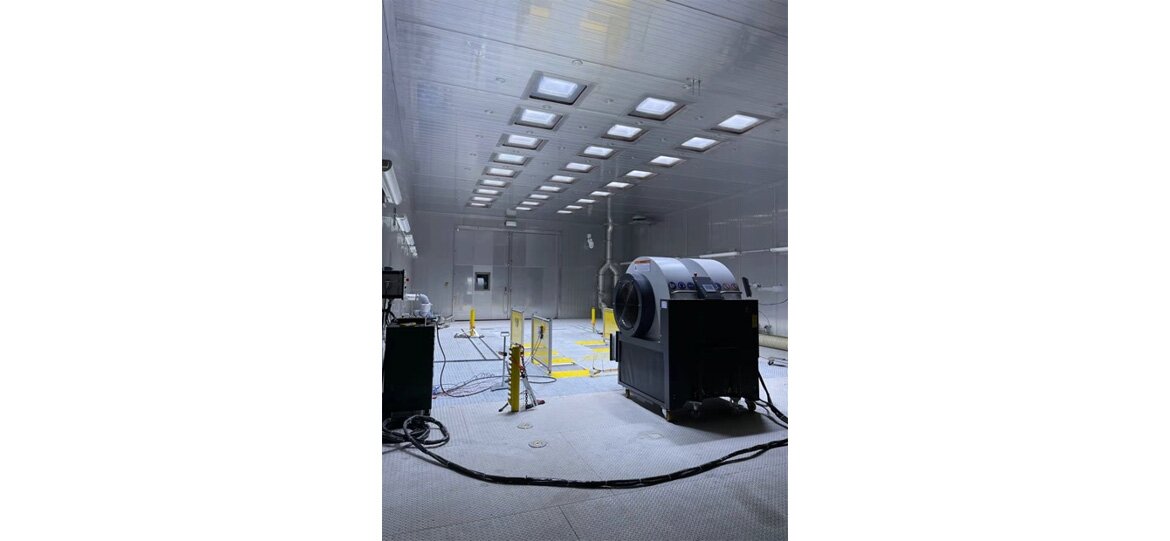 Weiss Technik 바이스테크닉에서의 프리미어 초연 