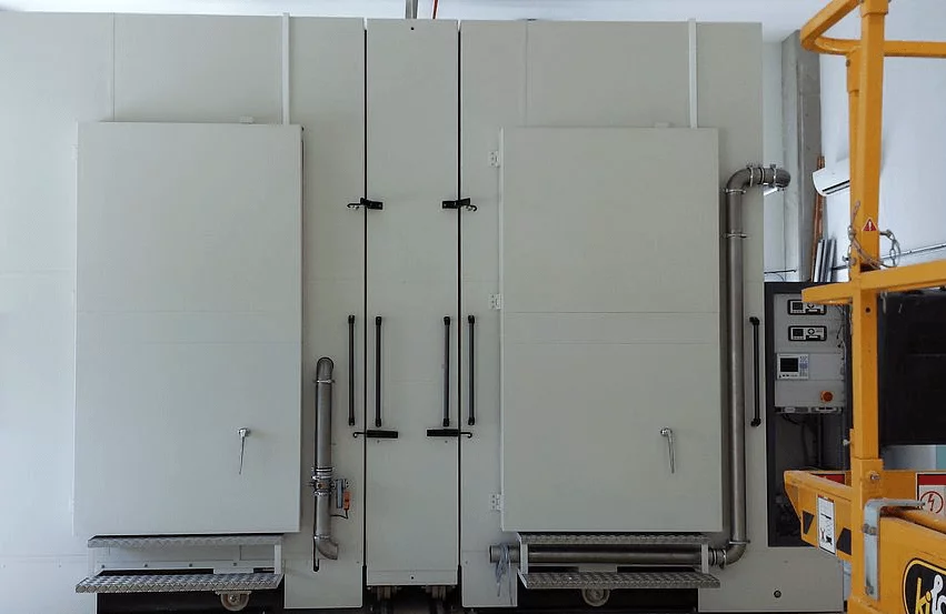 Calorimetric chamber for materials testing